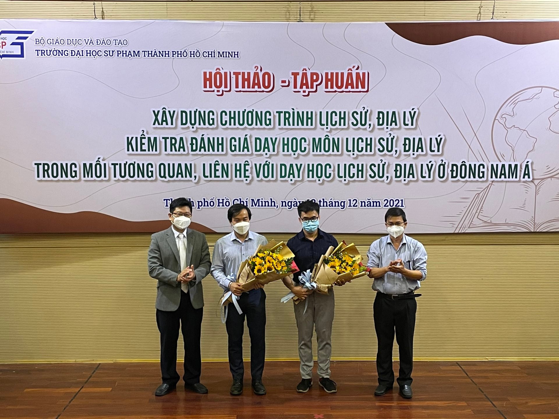 HỘI THẢO TẬP HUẤN XÂY DỰNG CHƯƠNG TRÌNH LỊCH SỬ ĐỊA LÝ; KIỂM TRA ĐÁNH GIÁ DẠY HỌC MÔN LỊCH SỬ ĐỊA LÝ; TRONG MỐI TƯƠNG QUAN, LIÊN HỆ VỚI DẠY HỌC LỊCH SỬ, ĐỊA LÝ TẠI ĐÔNG NAM Á